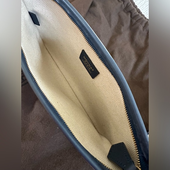 Like New MOYNAT OH! Tote and Pouch - Picture 8 of 9